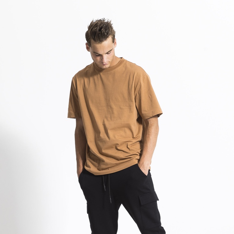 T-shirt "Oversized Tee" T-shirt "Oversized Tee"
